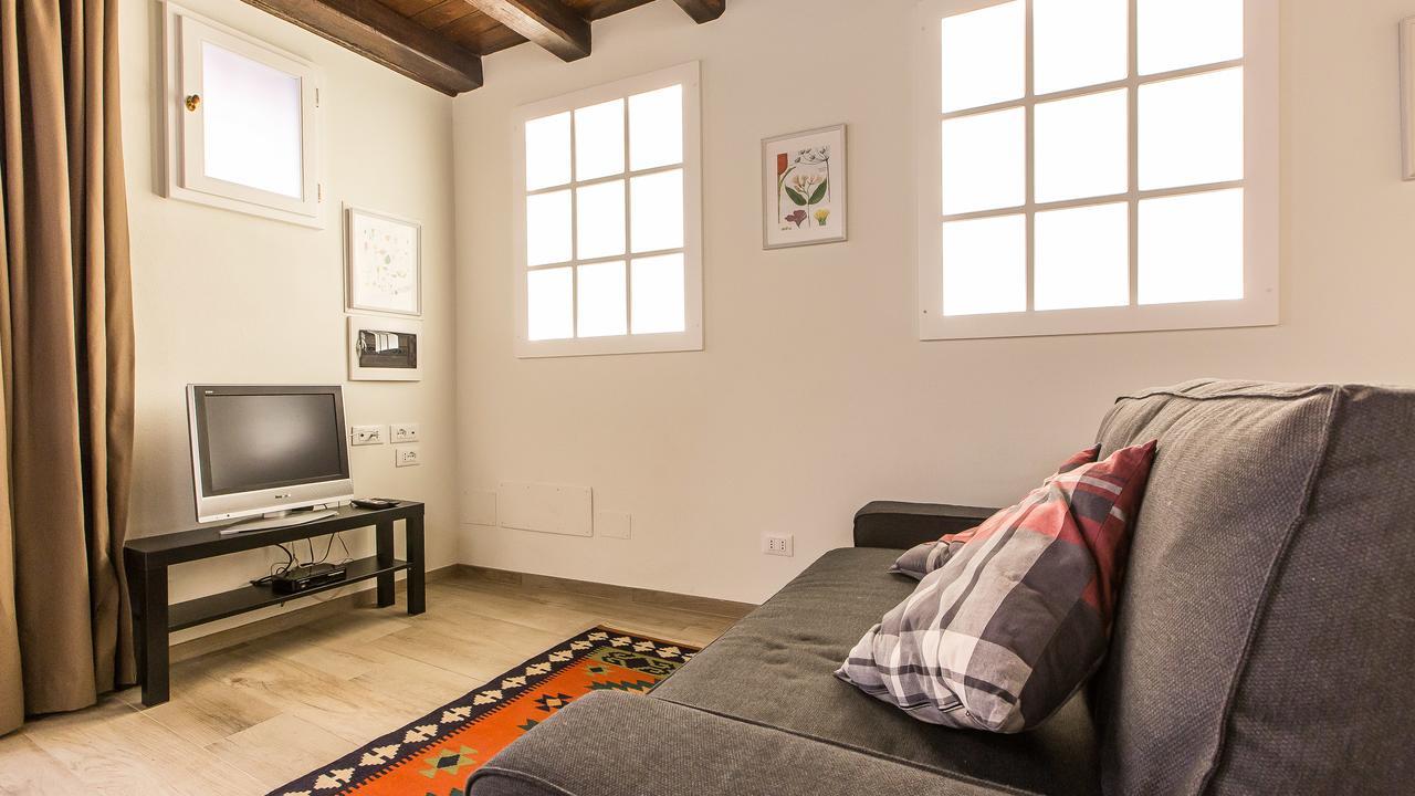 Rental In Rome Trastevere White Екстер'єр фото