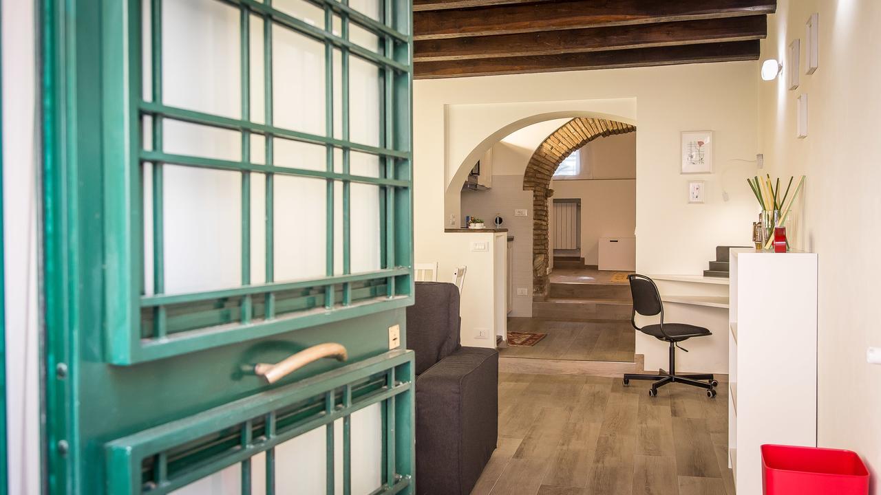 Rental In Rome Trastevere White Екстер'єр фото