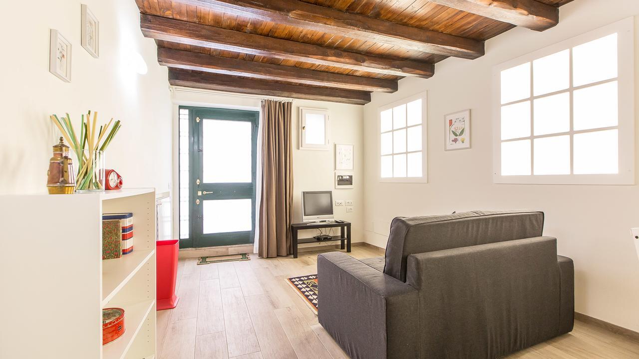 Rental In Rome Trastevere White Екстер'єр фото