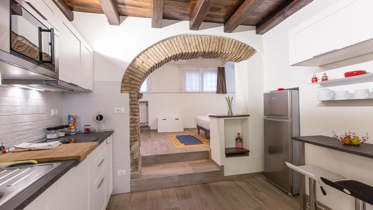 Rental In Rome Trastevere White Екстер'єр фото