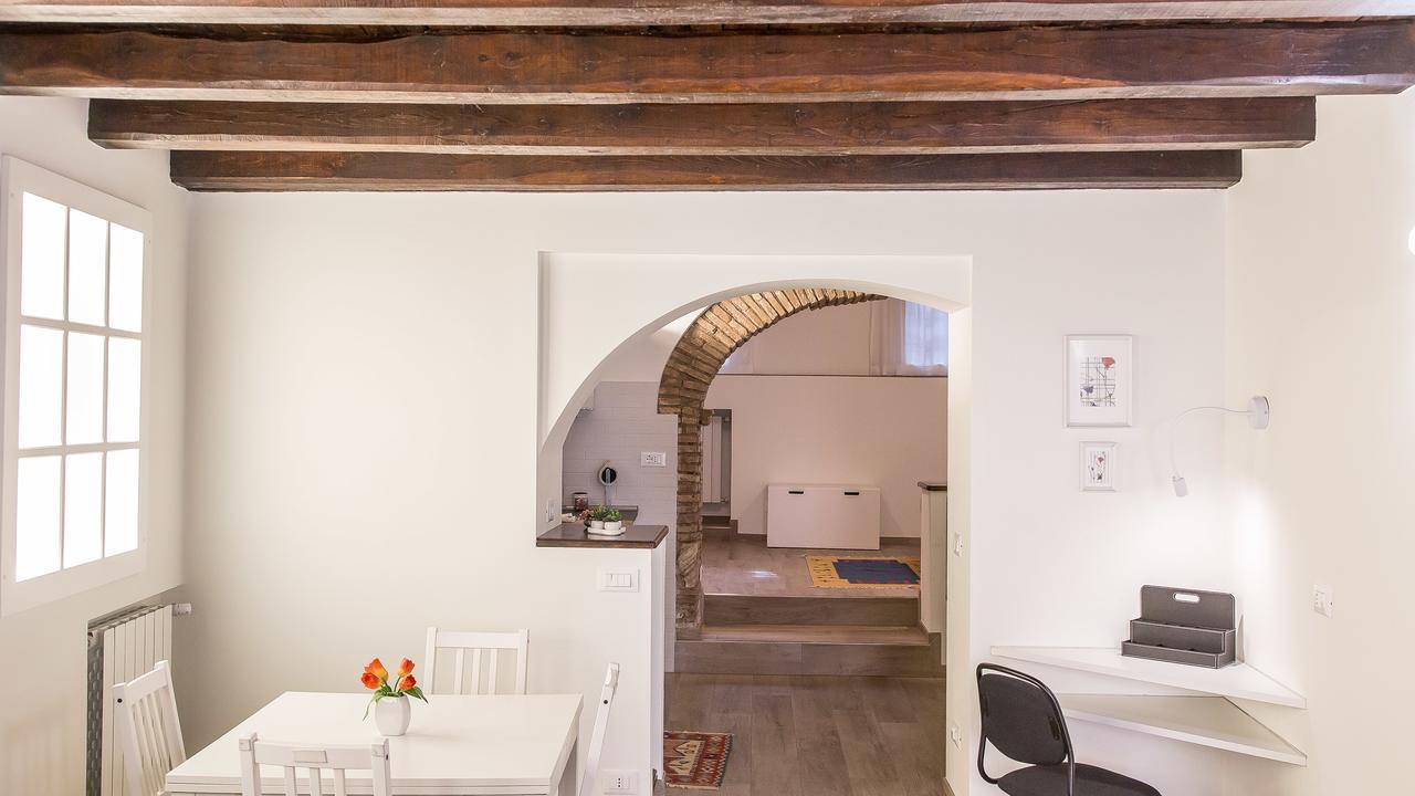 Rental In Rome Trastevere White Екстер'єр фото